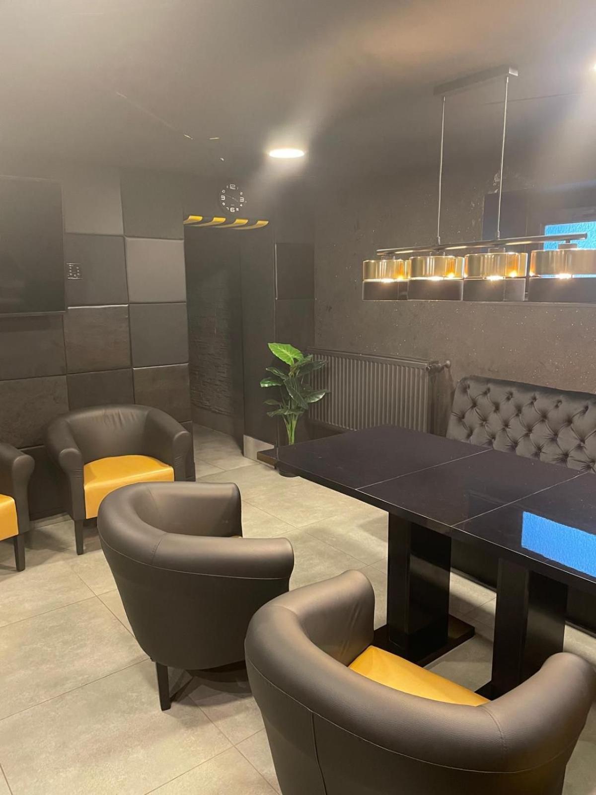 Hotel Strzelecka 1 Opole Zewnętrze zdjęcie